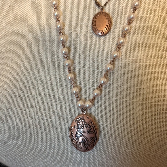Vintage Rose Gold Multi Strand Locket Pendant Necklace with Pearls /Rose Gold - Picture 3 of 10